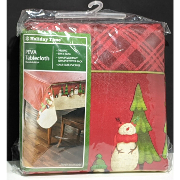 NEW 60x102 Tablecloth PEVA Snowmen Winter Wipe Clean - Picture 1 of 2